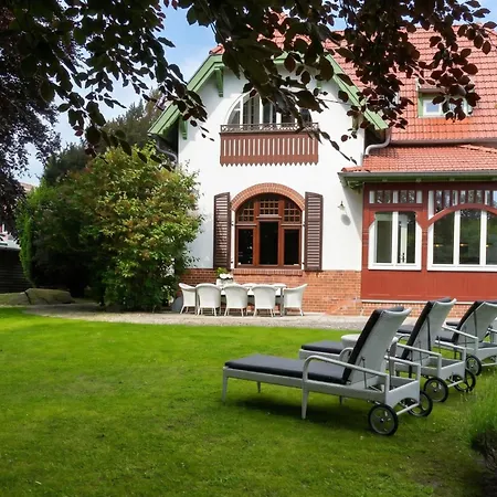 Boddenwacht * Ahrenshoop